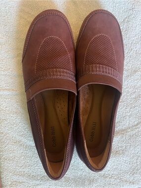 Cobb Hill by Rockport women’s Slip-On Loafers in Red Nubuck. Size 10.